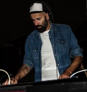DJ ARAÑA